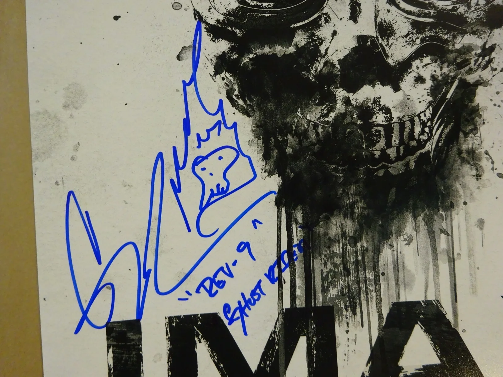 Gabriel Luna — Signed GABRIEL LUNA Autographed TERMINATOR DARK FATE 12x18 Photo BECKETT BAS COA, изображение 3