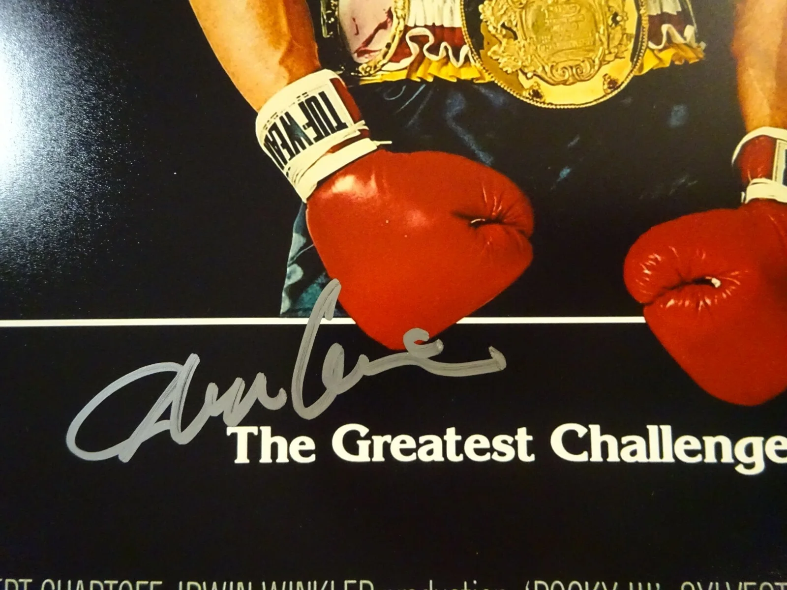Irwin Winkler — Signed IRWIN WINKLER Autographed ROCKY III 12"x18" Photo BECKETT BAS COA, изображение 3