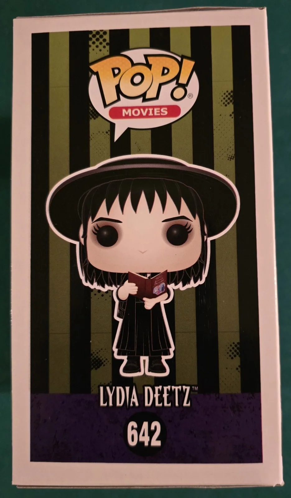 Winona Ryder — Winona Ryder Signed Funko Pop Beetlejuice SWAU Private Signing, изображение 4