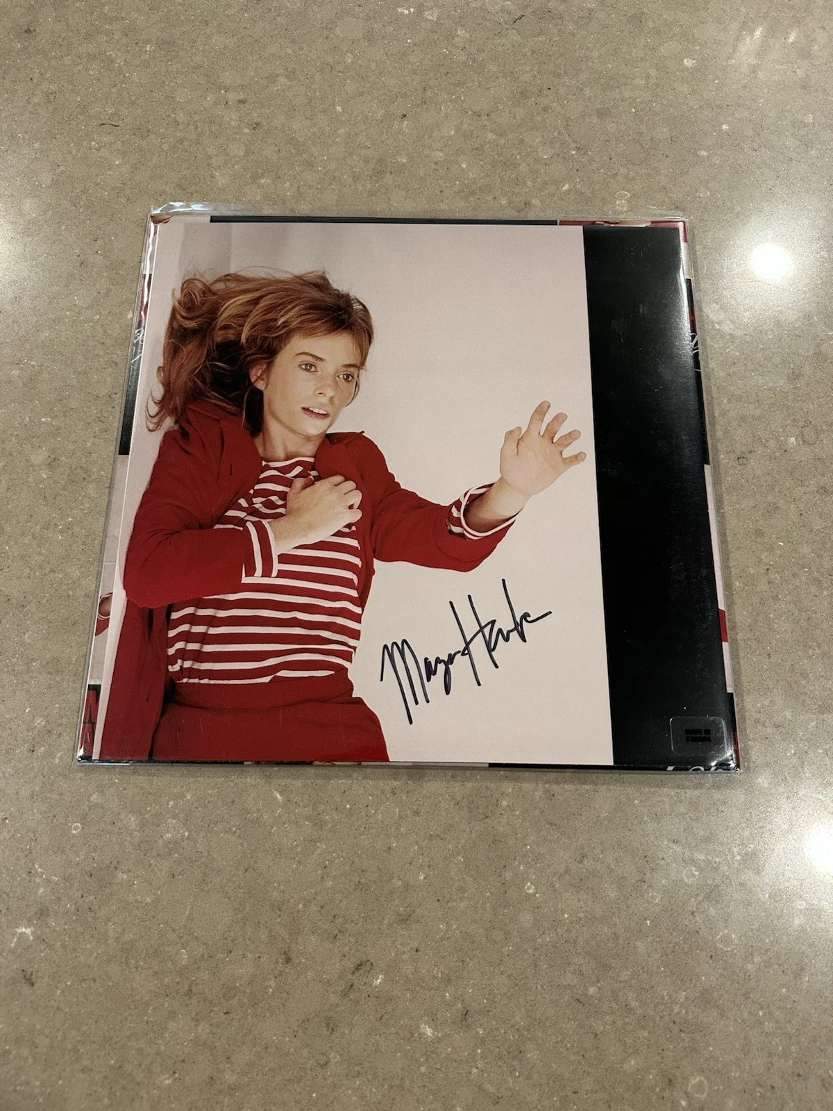 Maya Hawke-SIGNED Chaos Angel Vinyl DELUXE Edition LP with Poster-SEALED-WORN, изображение 4