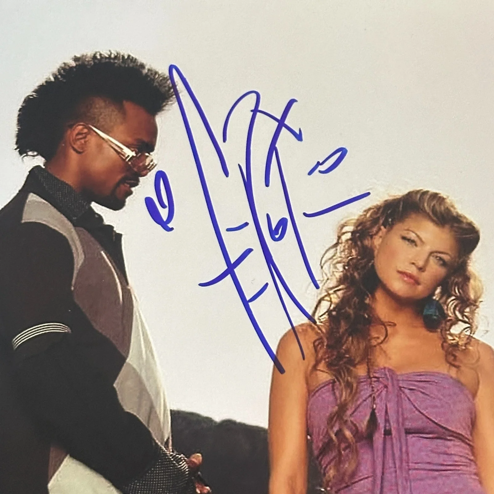 BLACK EYED PEAS Signed 11x14 PHOTO Beckett LOA - Complete w/ Fergie & will.i.am, изображение 3