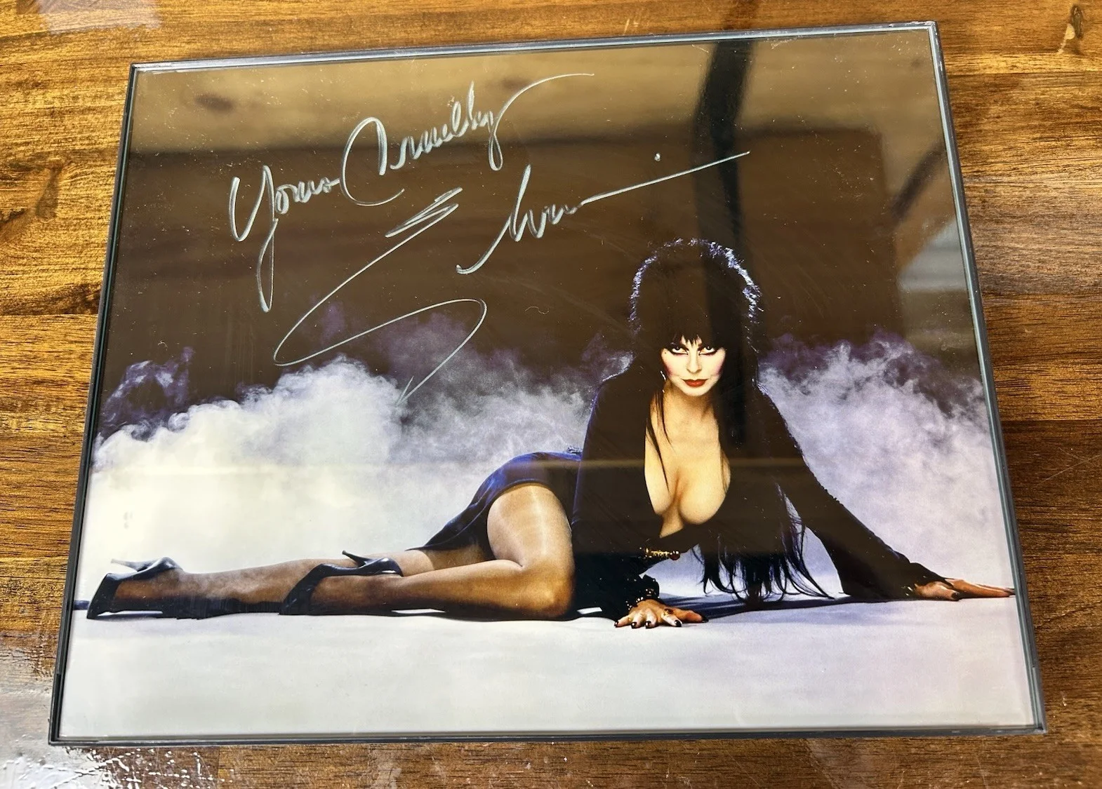 Elvira — Elvira Cassandra Peterson Signed Photo Reproduction 8x10 Mistress of the Dark, изображение 4