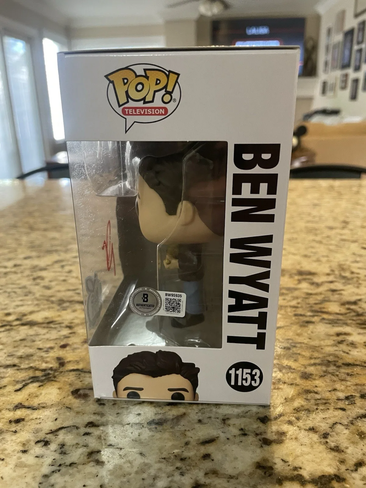 Adam Scott — Adam Scott Signed Auto Ben Wyatt Parks And Recreation Funko Pop 1153 JSA AX18010, image 2