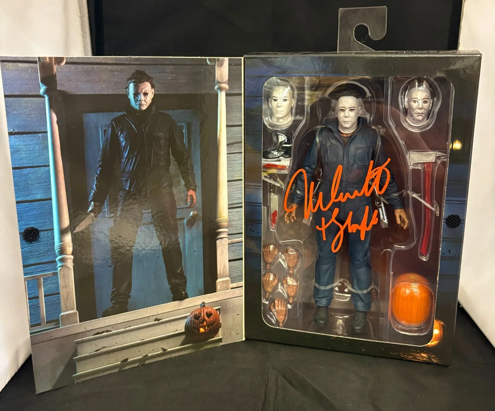 Nick Castle — Nick Castle Autographed Signed Inscribed NECA Figure JSA COA Michael Myers, image 2
