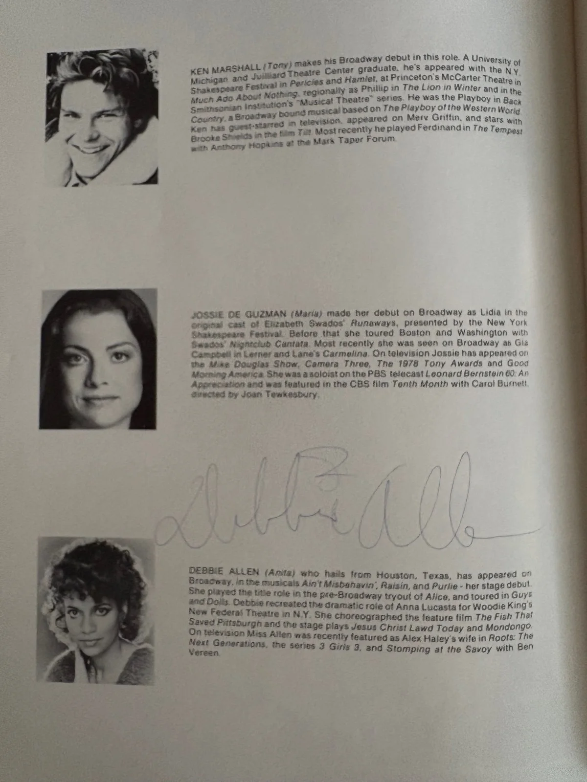 Debbie Allen — "West Side Story" - Debbie Allen (FAME) autograph - 1980 Broadway revival, изображение 2