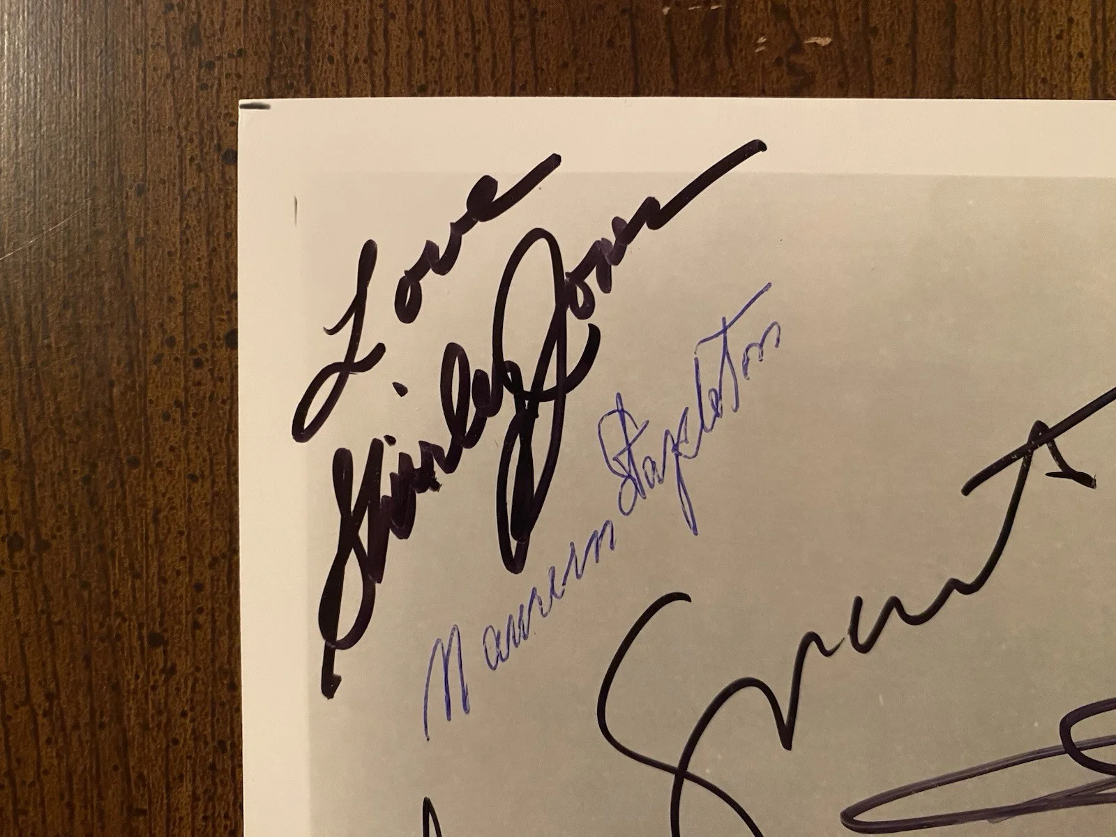 Shirley Jones, Lee Grant, Olympia Dukakis, Etc — Hollywood Sign Signed Autographed By 6 With COA Lee Grant Shirley Jones Etc, image 2