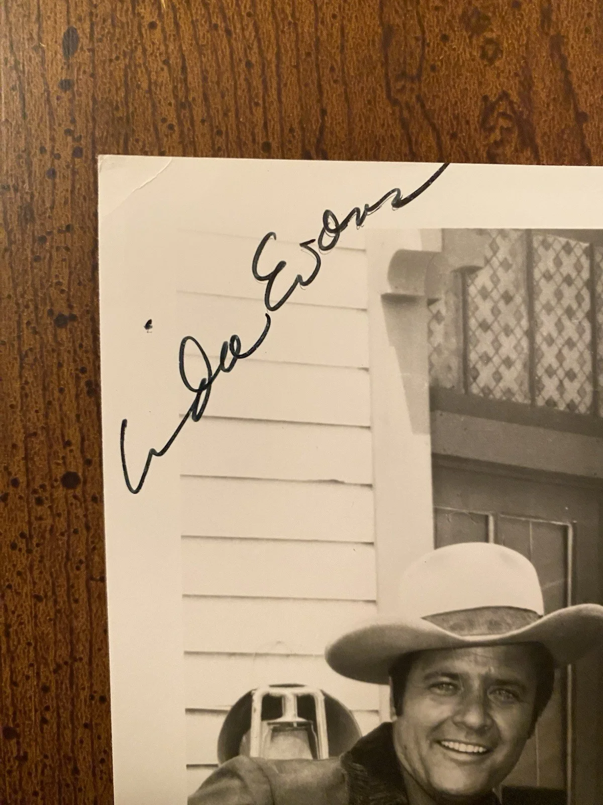 Barbara Stanwyck, Linda Evans — Barbara Stanwyck Linda Evans Signed Autographed The Big Valley Photo With COA, image 2