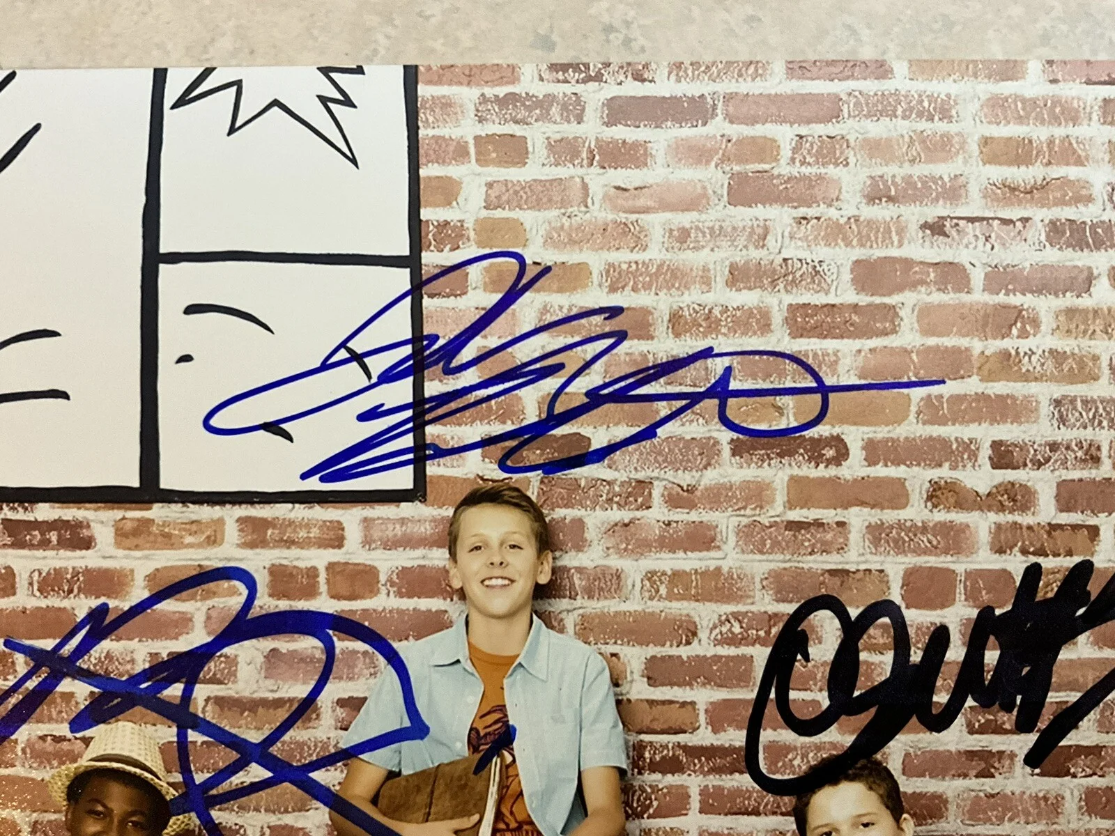 Cast — Kirby Buckets Cast Signed Autographed Photo By All 5 With COA Disney Series, image 3