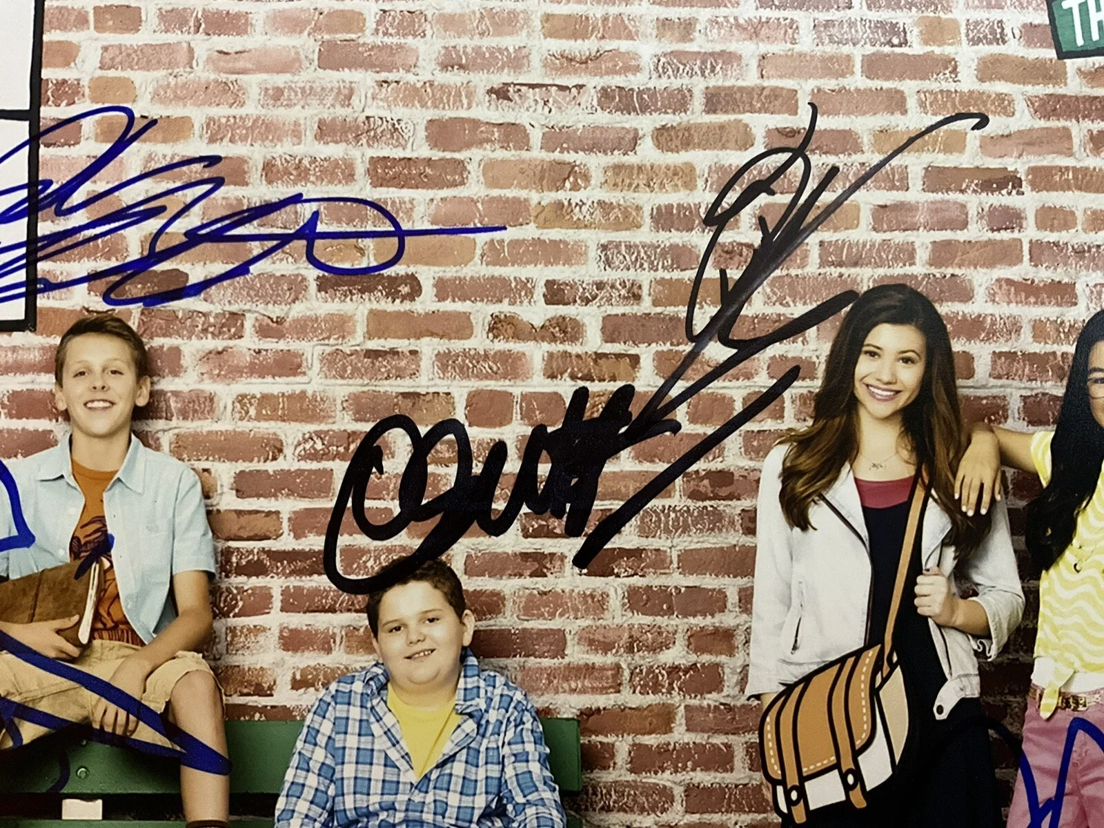 Cast — Kirby Buckets Cast Signed Autographed Photo By All 5 With COA Disney Series, image 4
