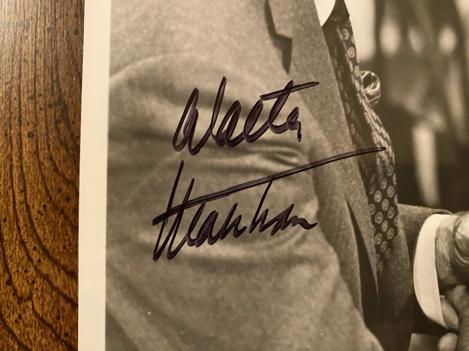 Goldie Hawn, Walter Matthau — Goldie Hawn Walter Matthau Signed Autographed Photo With COA Cactus Flower RARE, изображение 2