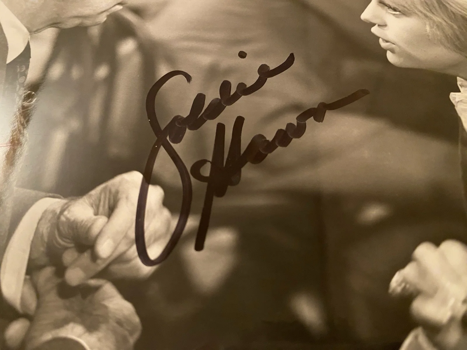 Goldie Hawn, Walter Matthau — Goldie Hawn Walter Matthau Signed Autographed Photo With COA Cactus Flower RARE, изображение 5