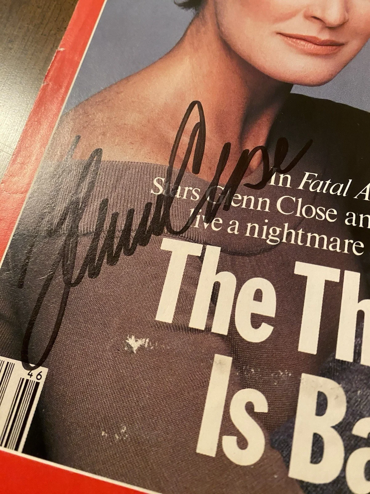 Michael Douglas, Glenn Close — Michael Douglas Glenn Close Signed Autographed Time Magazine With COA Fatal Attr, изображение 3
