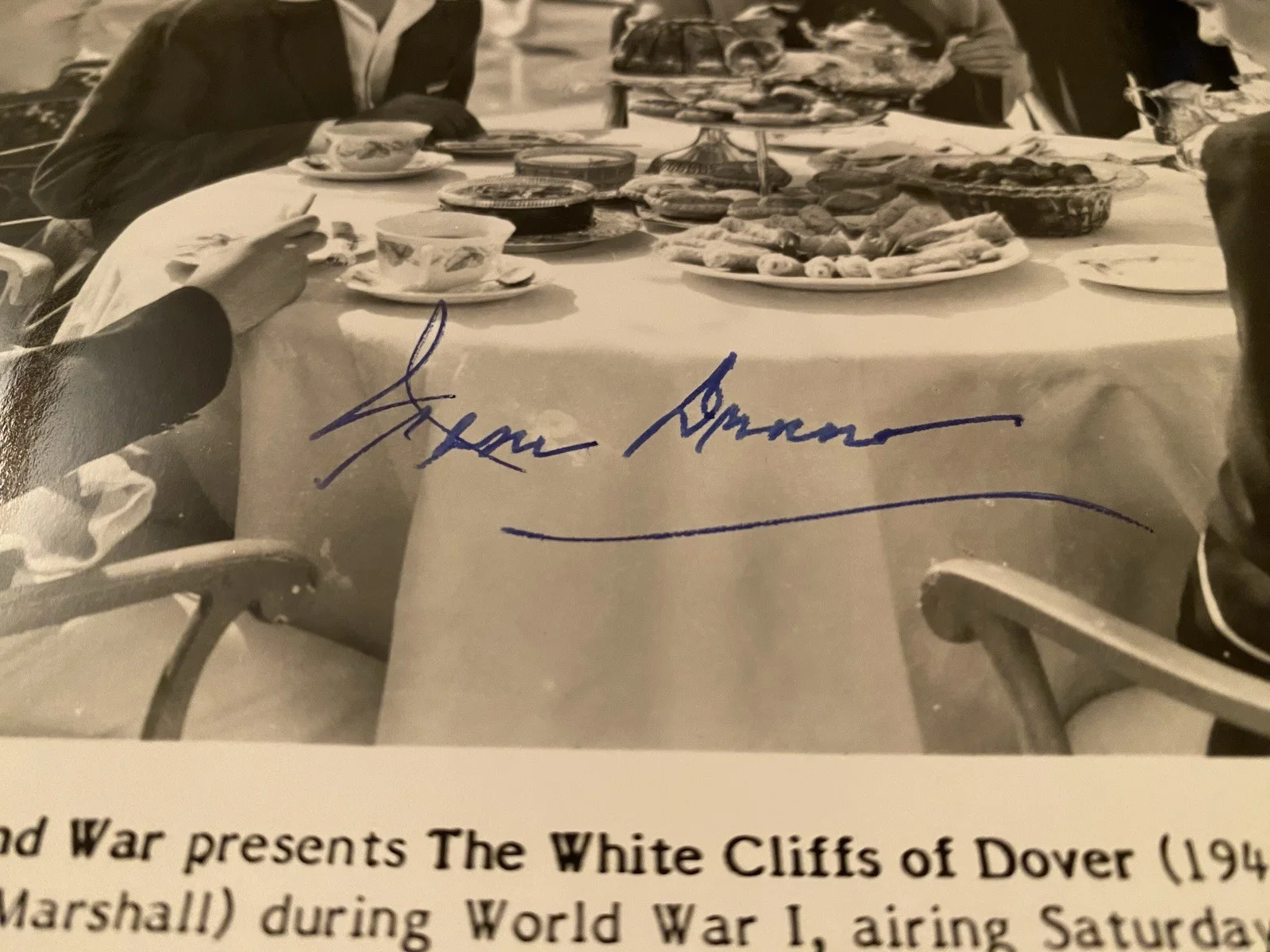 Roddy McDowall, Irene Dunne — Roddy McDowall Irene Dunne Signed Autographed Photo w/ COA White Cliffs Of Dover, изображение 5