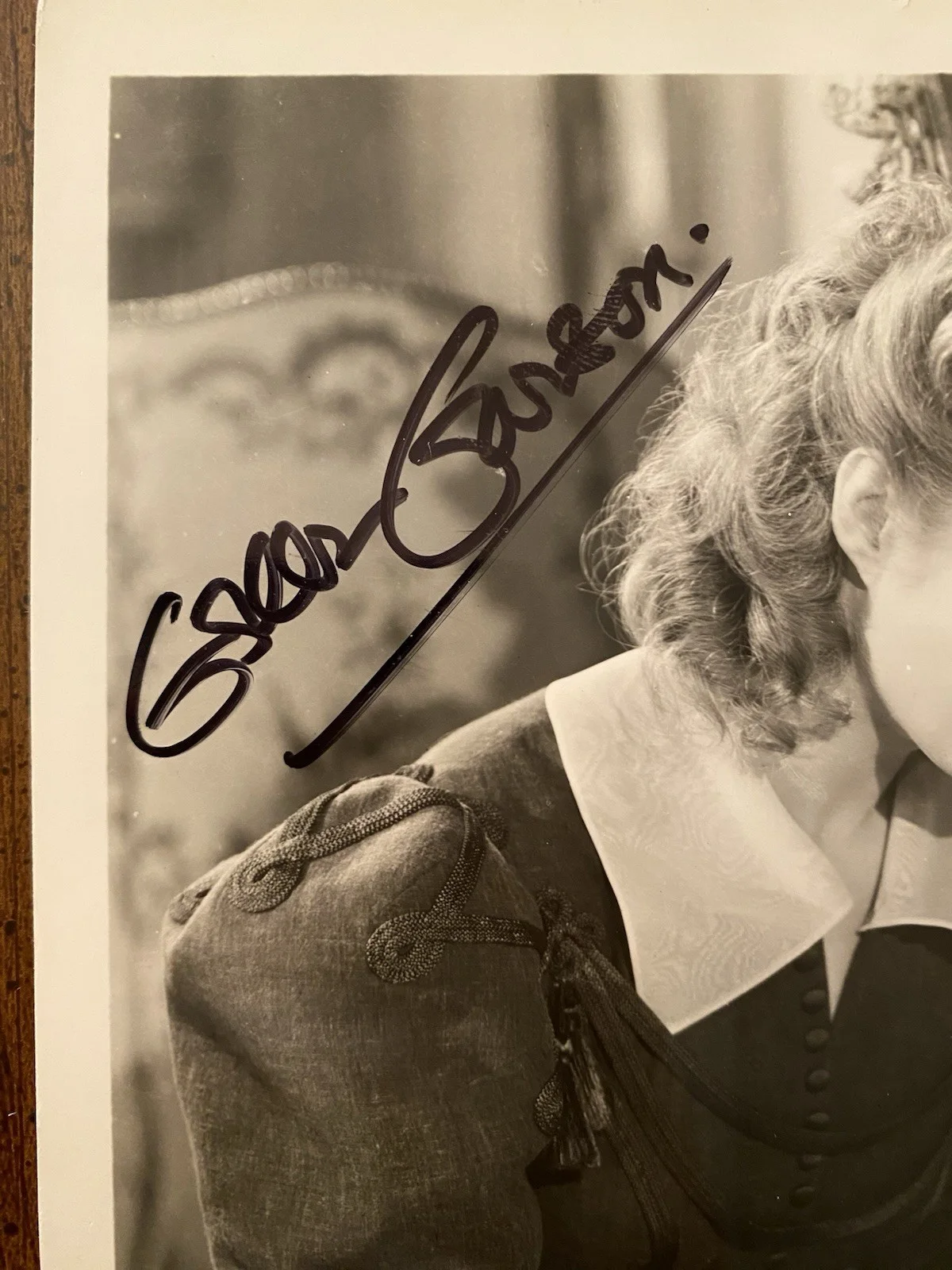 Greer Garson, Maureen O’Sullivan — Greer Garson Maureen O’Sullivan Signed Pride And Prejudice Photo With COA RARE, изображение 2