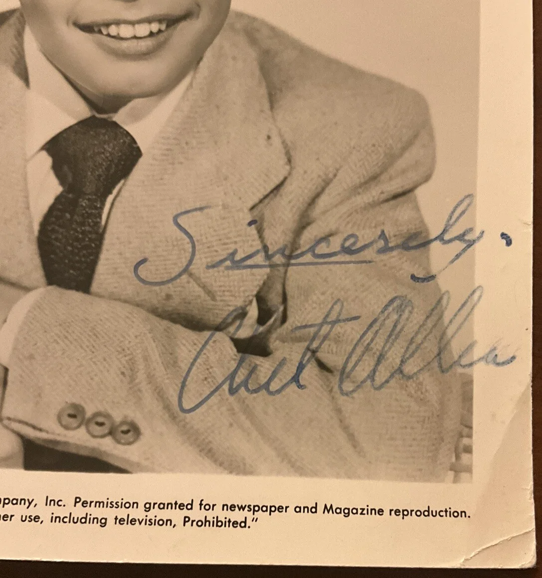 Chet Allen — VERY RARE Chet Allen Signed Autographed Photo Amahl And The Night Visitors w/COA, изображение 2