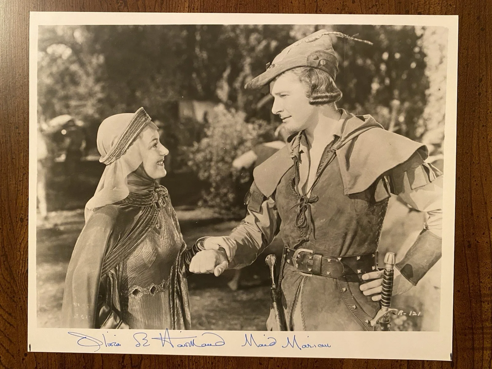 Olivia De Havilland — Olivia De Havilland Signed Autographed Photo With COA Adventures Of Robin Hood