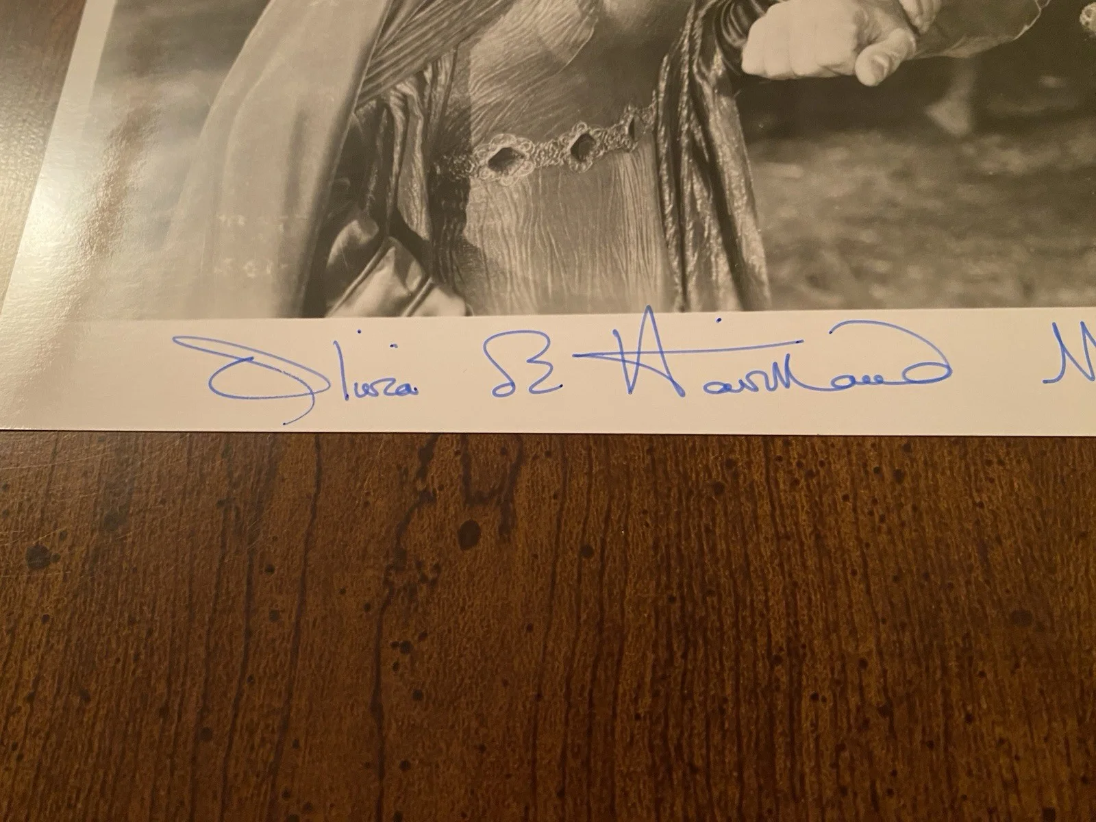 Olivia De Havilland — Olivia De Havilland Signed Autographed Photo With COA Adventures Of Robin Hood, изображение 3