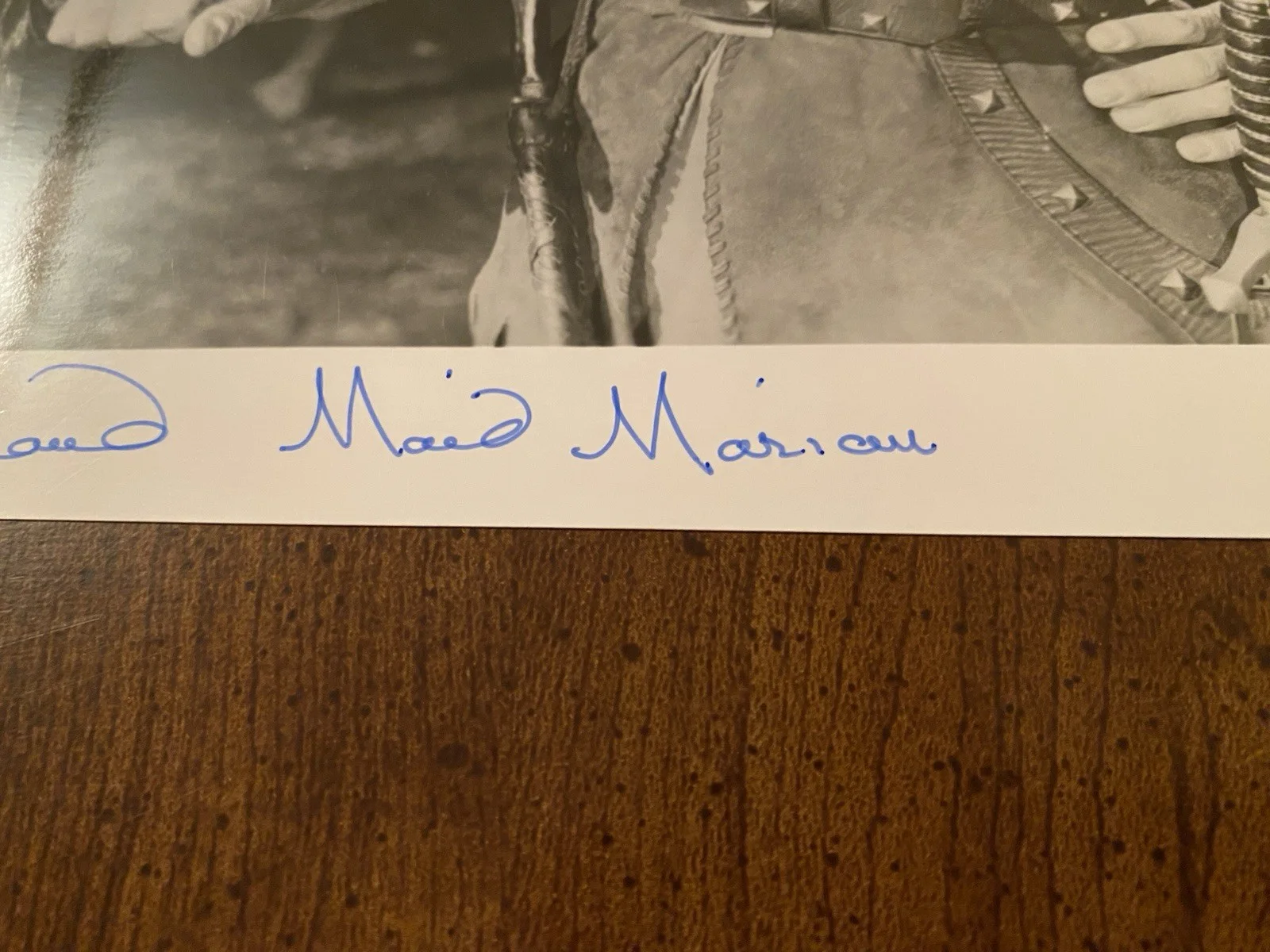 Olivia De Havilland — Olivia De Havilland Signed Autographed Photo With COA Adventures Of Robin Hood, изображение 5