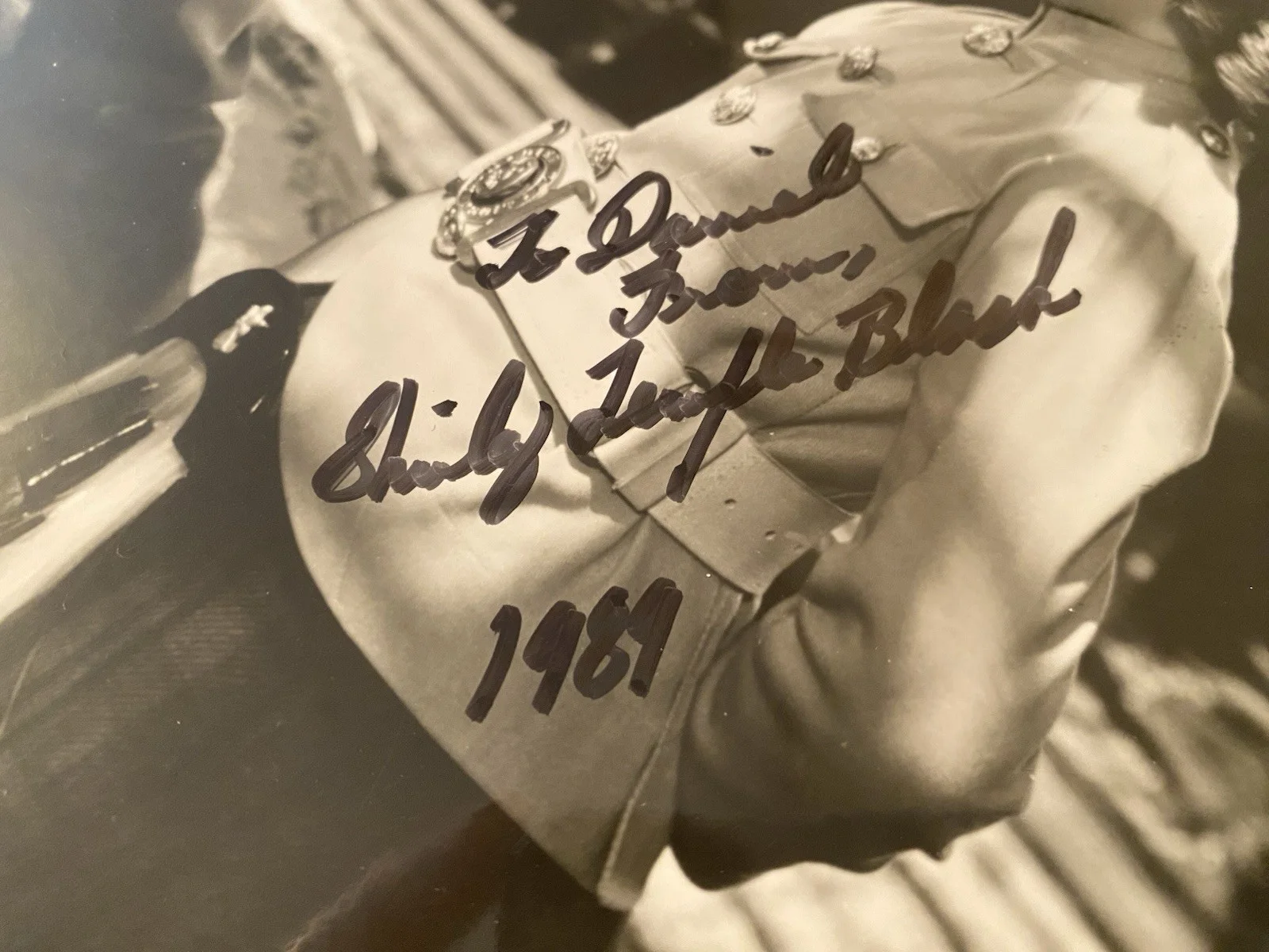 Shirley Temple, Cesar Romero — Shirley Temple Cesar Romero Signed Autographed Photo By Both Wee Willie Winkie, изображение 5