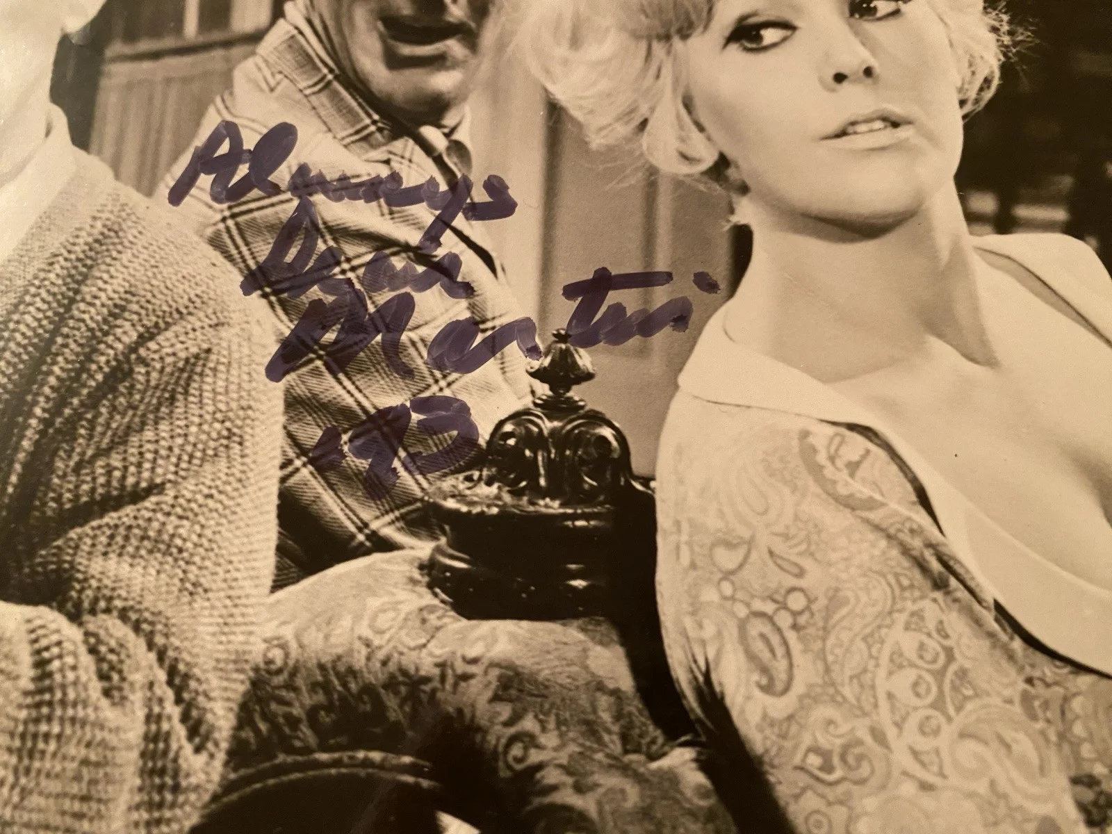 Dean Martin, Kim Novak, Ray Walston — Kiss Me Stupid Cast Signed Autographed Photo With COA Dean Martin Novak Walston, изображение 5