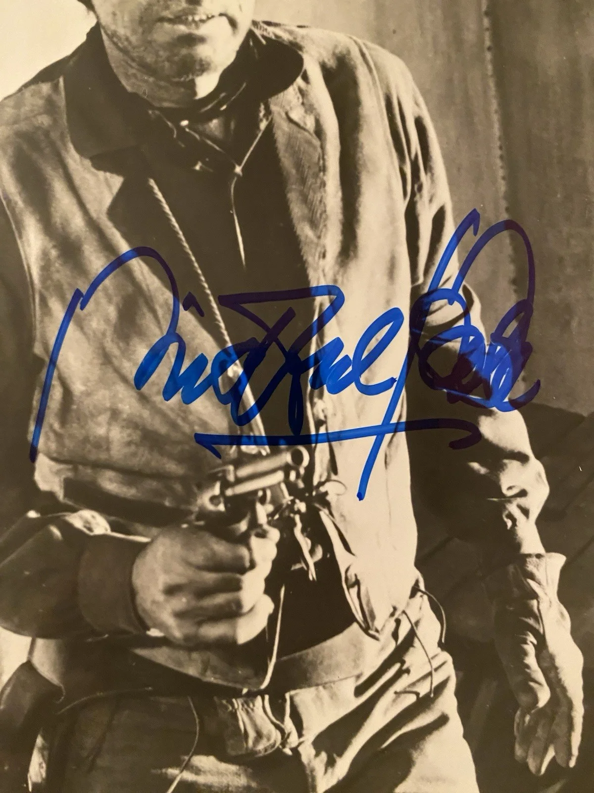 Michael Pate — Michael Pate Signed Autographed Photo Gunsmoke The Rifleman Batman 66 RARE, изображение 2