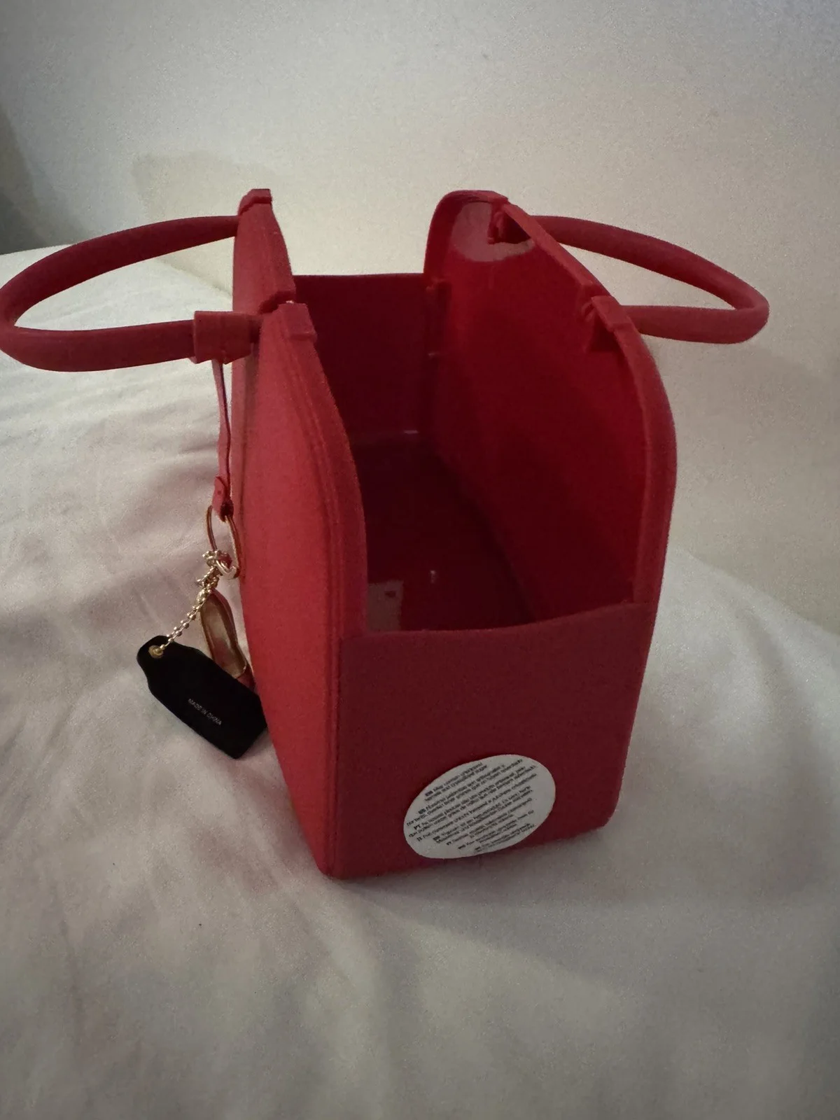 Odeon Cinema The Devil Wears Prada 2 Popcorn Bucket Handbag with Bag Charm, image 4