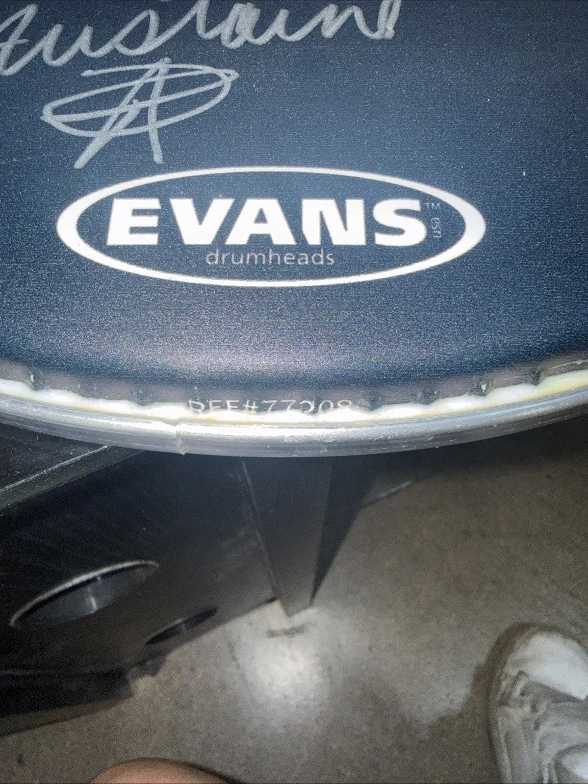 Megadeth SIGNED & STAGE PLAYED Drumhead AUTOGRAPHED Dave Mustaine Dystopia RARE, изображение 2