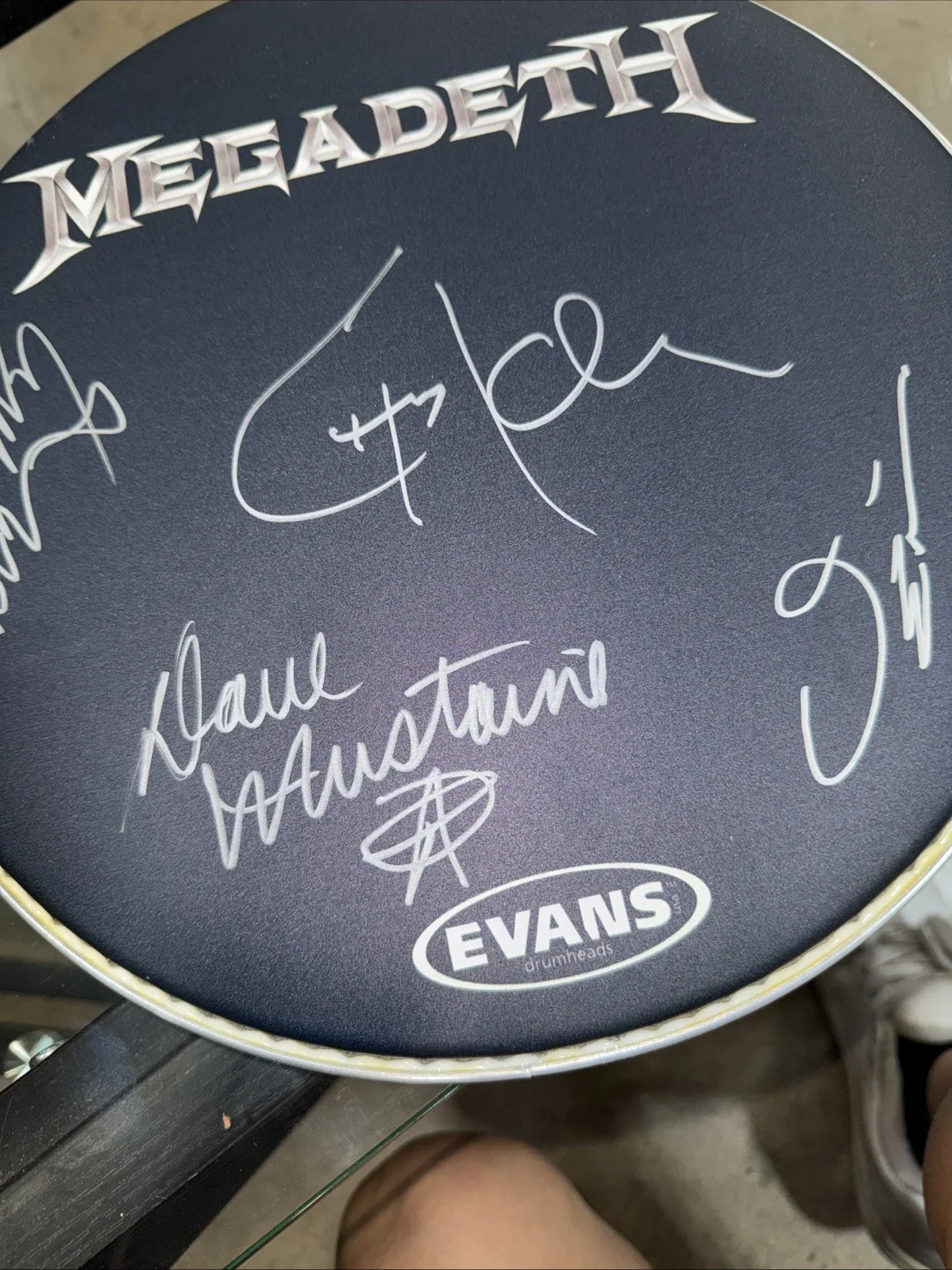 Megadeth SIGNED & STAGE PLAYED Drumhead AUTOGRAPHED Dave Mustaine Dystopia RARE, изображение 5