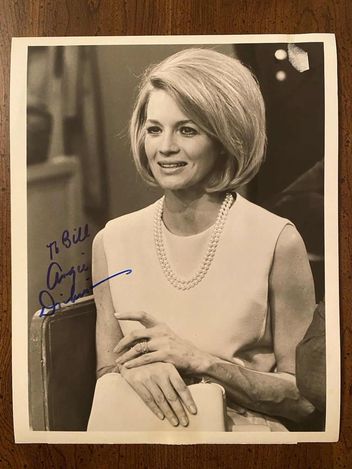 Angie Dickinson — Angie Dickinson Signed Autographed Photo Oceans 11 Rio Bravo The Killers Police