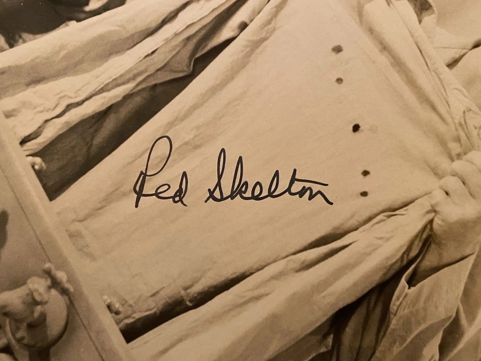 Red Skelton — Red Skelton Signed Autographed Vintage Photo With COA Public Pigeon No 1, image 2