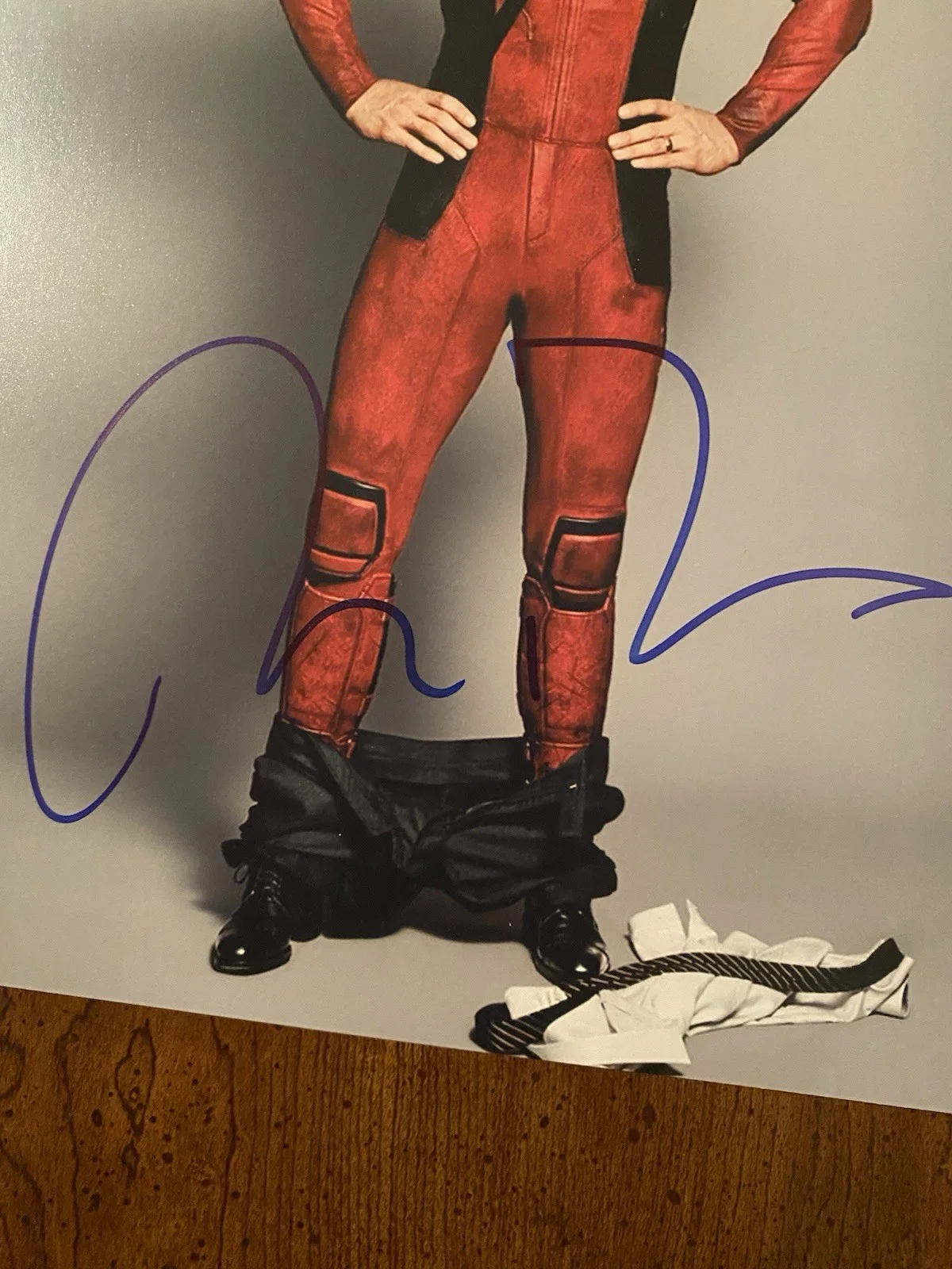 Ryan Reynolds — Ryan Reynolds Signed Autographed Photo With COA Deadpool Unmasked, image 2