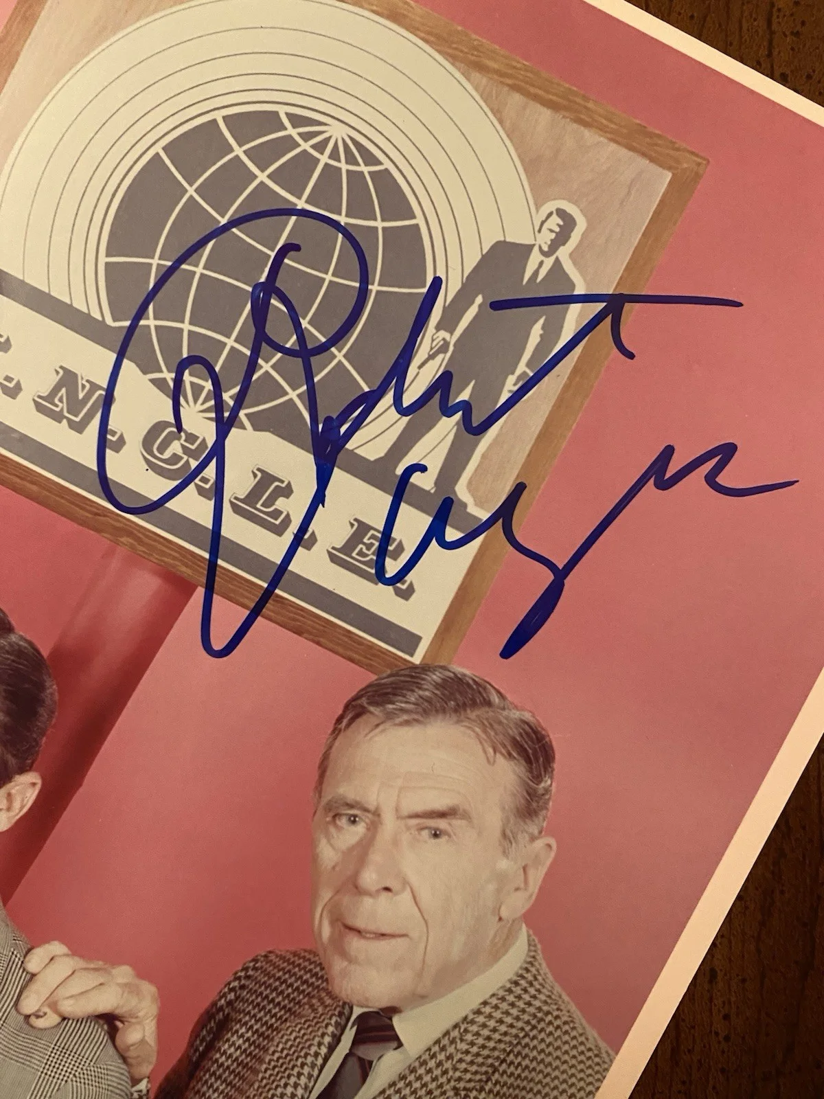 Robert Vaughn — Robert Vaughn Signed Autographed Photo With COA The Man From UNCLE, image 2