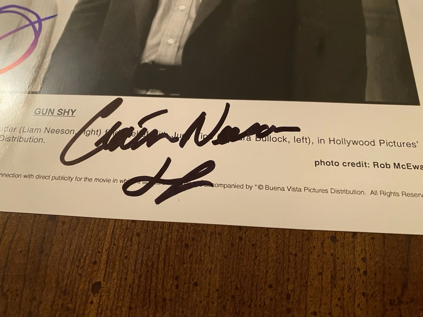 Liam Neeson, Sandra Bullock — Liam Neeson Sandra Bullock Signed Autographed Photo With COA Gun Shy BOTH RARE, изображение 5
