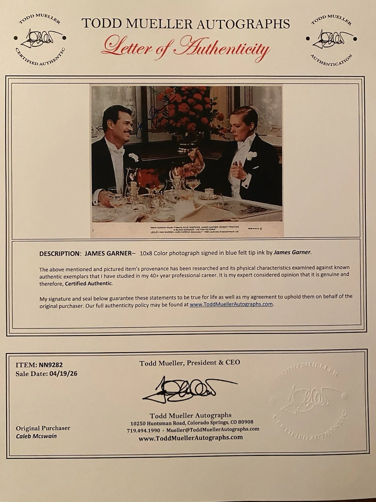 James Garner — James Garner Signed Autographed Photo With COA w Julie Andrews Victor Victoria, изображение 4
