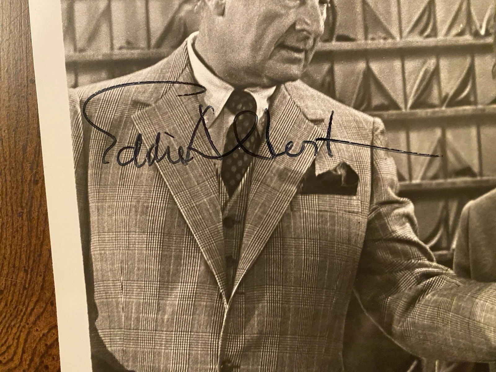 Eddie Albert — Eddie Albert Signed Autographed 10x8 Photo With COA The Heartbreak Kid, изображение 2