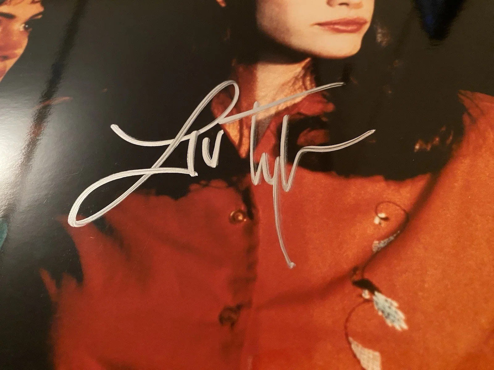 Liv Tyler — Liv Tyler Signed Autographed 10x8 Photo With COA Inventing The Abbotts, image 3