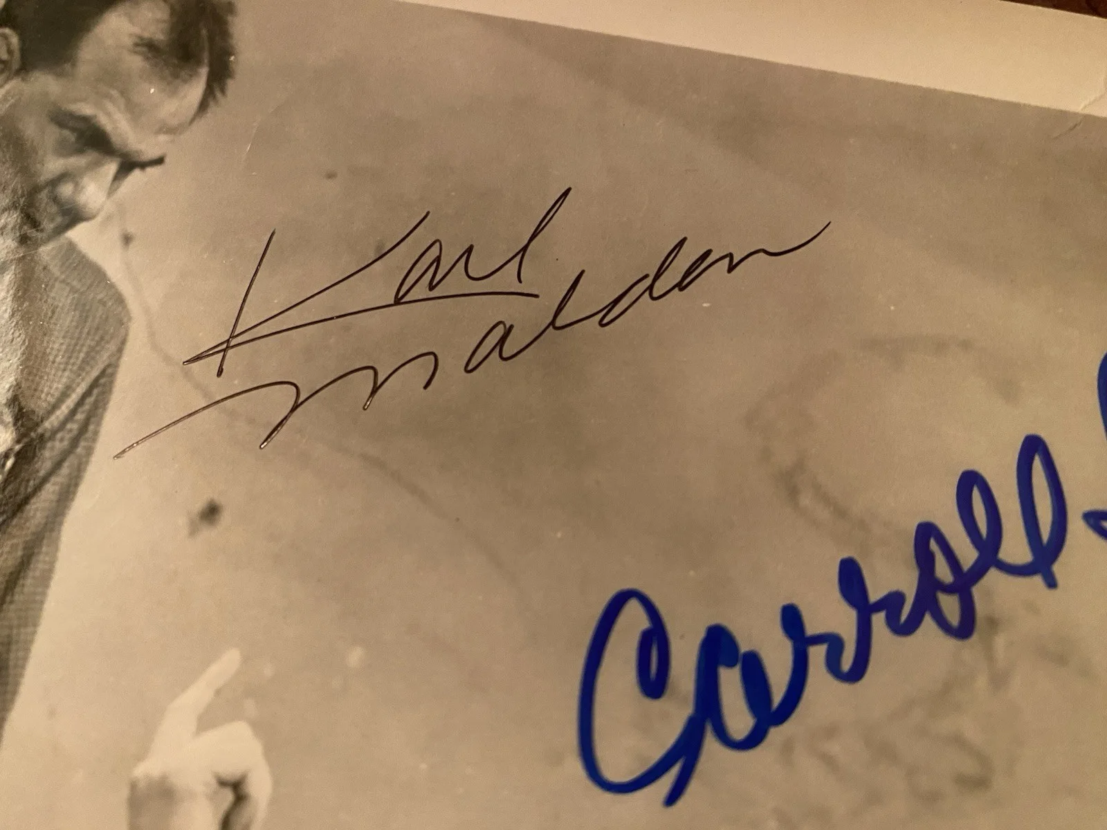 Carroll Baker, Karl Malden — Carroll Baker Karl Malden Signed Autographed Vintage Photo With COA Baby Doll, изображение 3