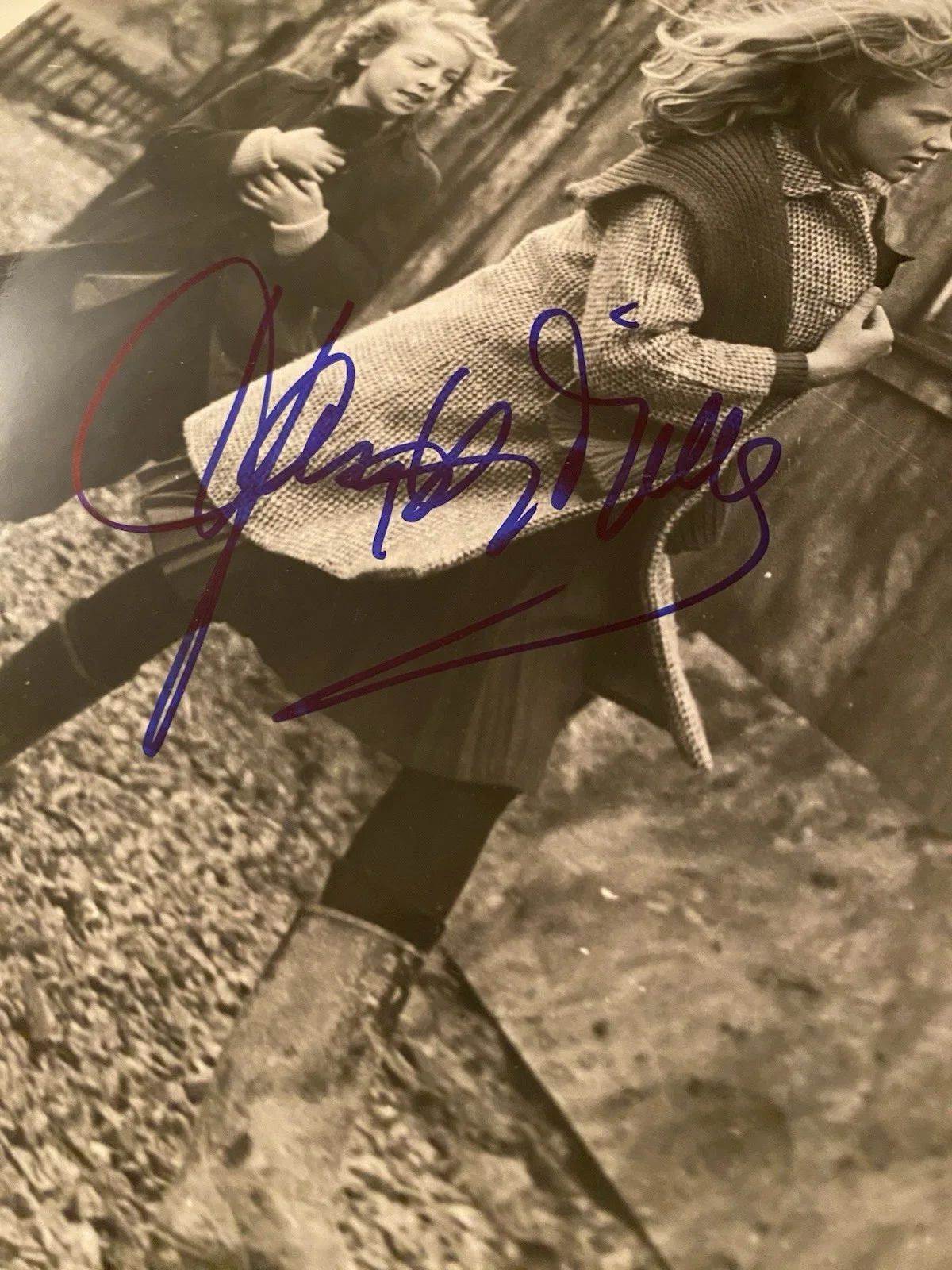 Hayley Mills — Hayley Mills Signed Autographed 8x10 Photo With COA Whistle Down The Wind, image 3