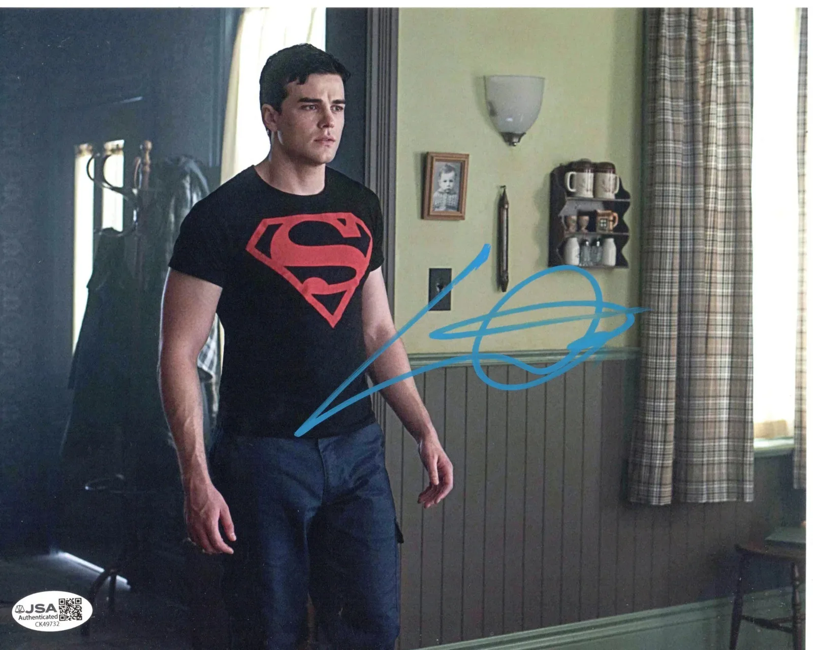 Joshua Orpin — Joshua Orpin signed 8x10 Photo Conner Kent, Superboy Titans JSA Authentication