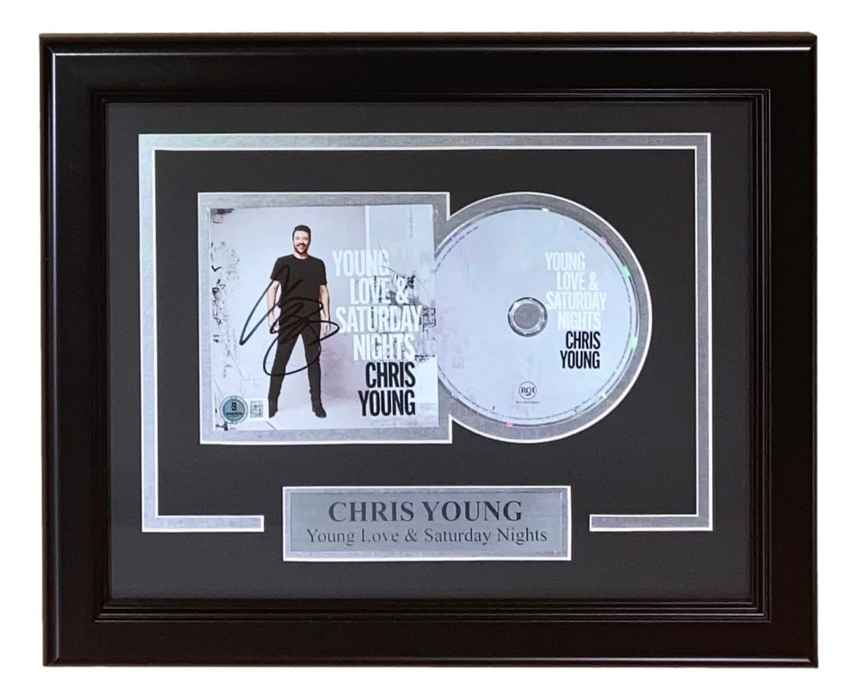 Chris Young — Chris Young Signed Framed Young Love & Saturday Nights CD Booklet BAS