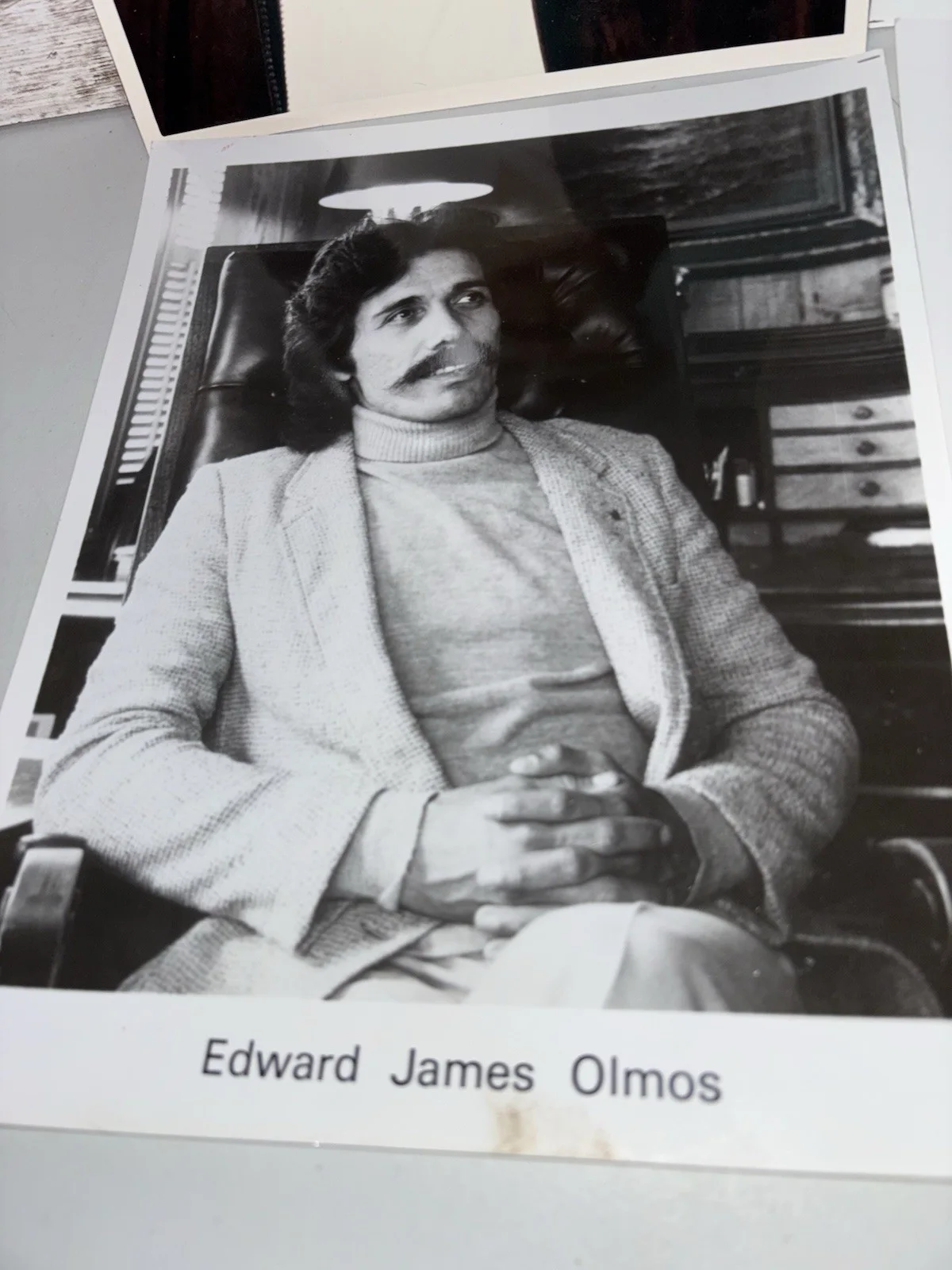Edward James Olmos Promo Photo Lot Of 4, изображение 4