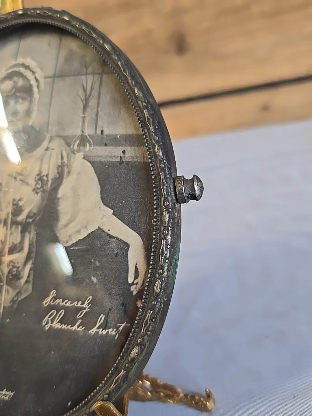 Antique Metal Framed Convex Glass Signed Blanche Sweet Silent Film Actress Photo, изображение 2