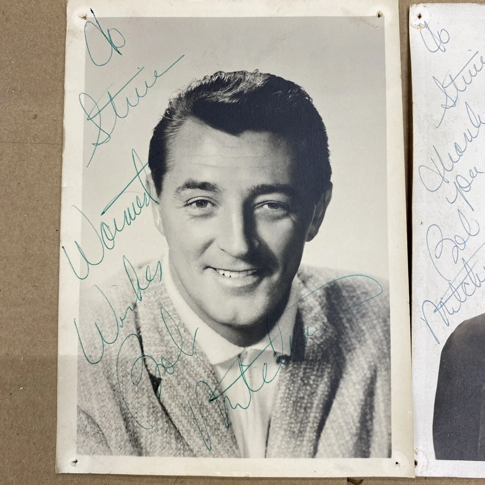 Robert BOB MITCHUM Lot Of 2 5X7 AUTOGRAPHED PHOTO Thunder Road, image 3