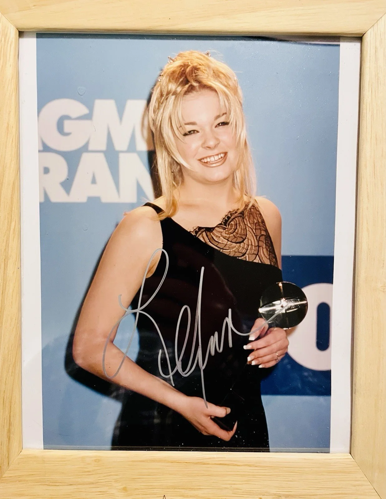LeAnn Rimes autographed Grammy Awards Photo with Custom Frame - Rare, изображение 5