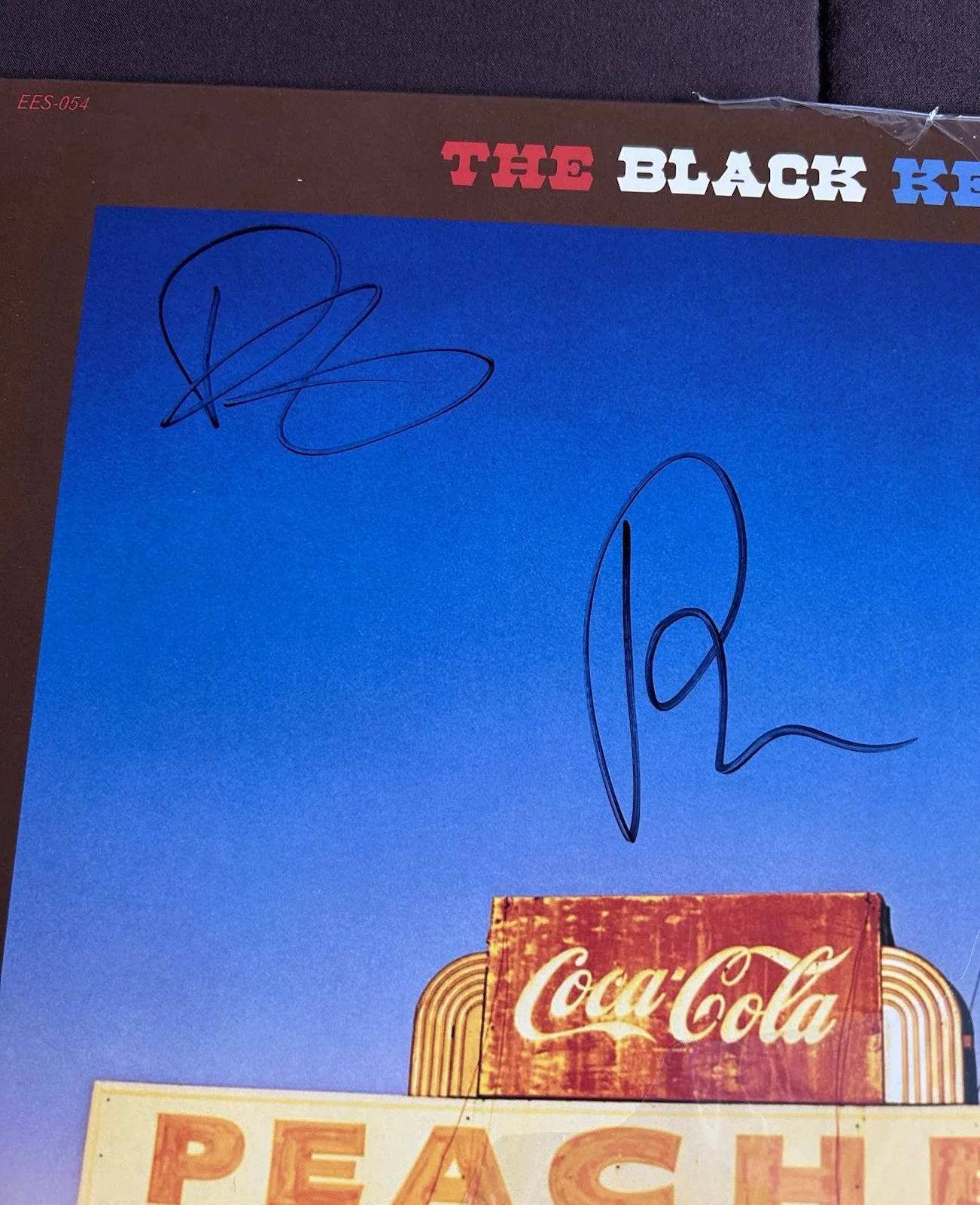 The Black Keys Peaches Autographed Signed Vinyl Blue Jay LP 2026 Clean Sig Auto, image 2