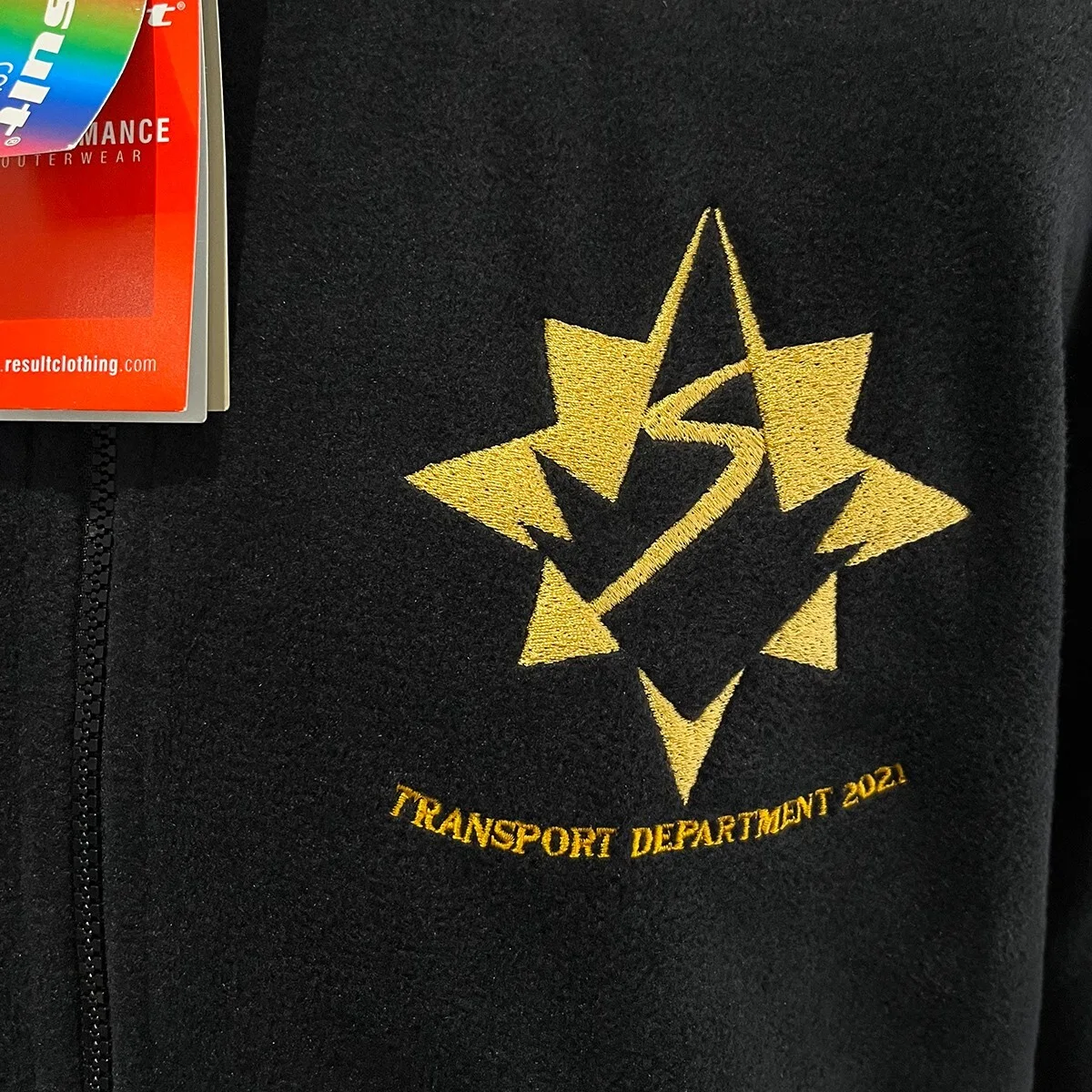 THE MARVELS Cast & Crew Fleece Jacket M Transport Dept Movie Marvel Studios BNWT, image 5