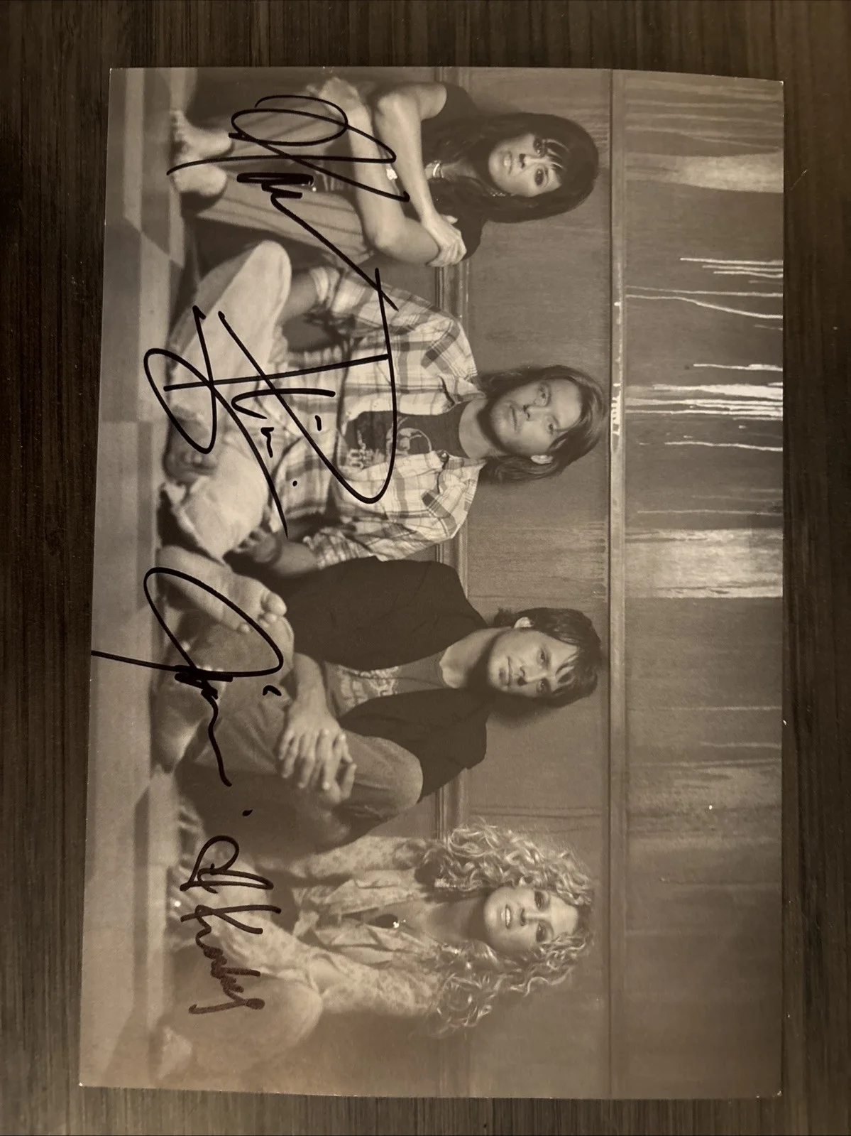 LITTLE BIG TOWN 8X10 Black And White PHOTO SIGNED BY KIMBERLY PHILLIP JIMI, изображение 2