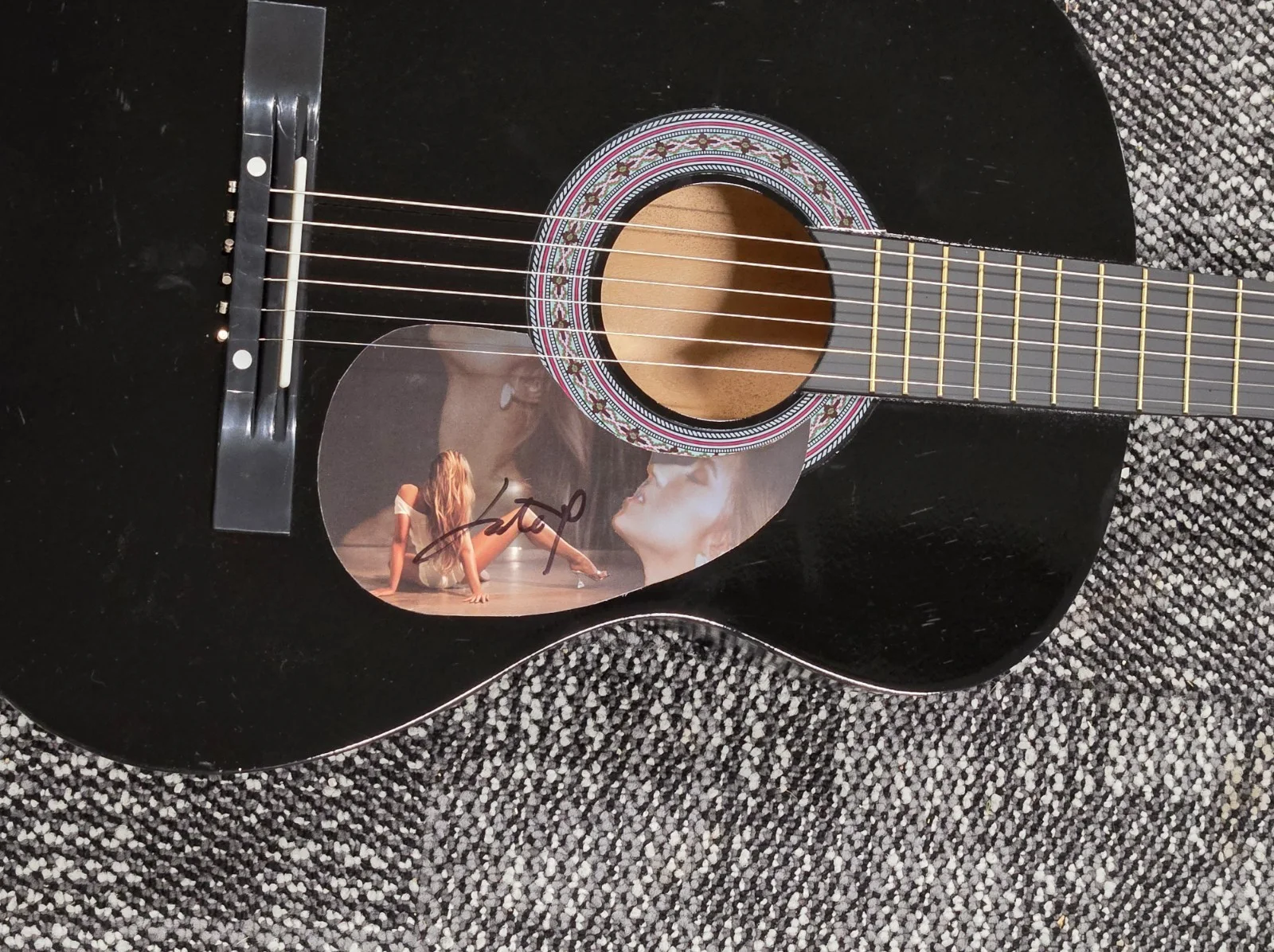Tate McRae Signed Full Size Acoustic Guitar, image 2