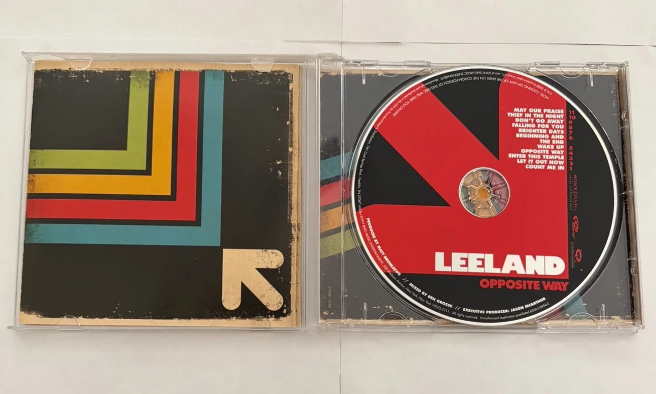 Leeland Opposite Way Signed Autographed CD 2008 + Rare 1” Promo Pin Essential VG, image 3