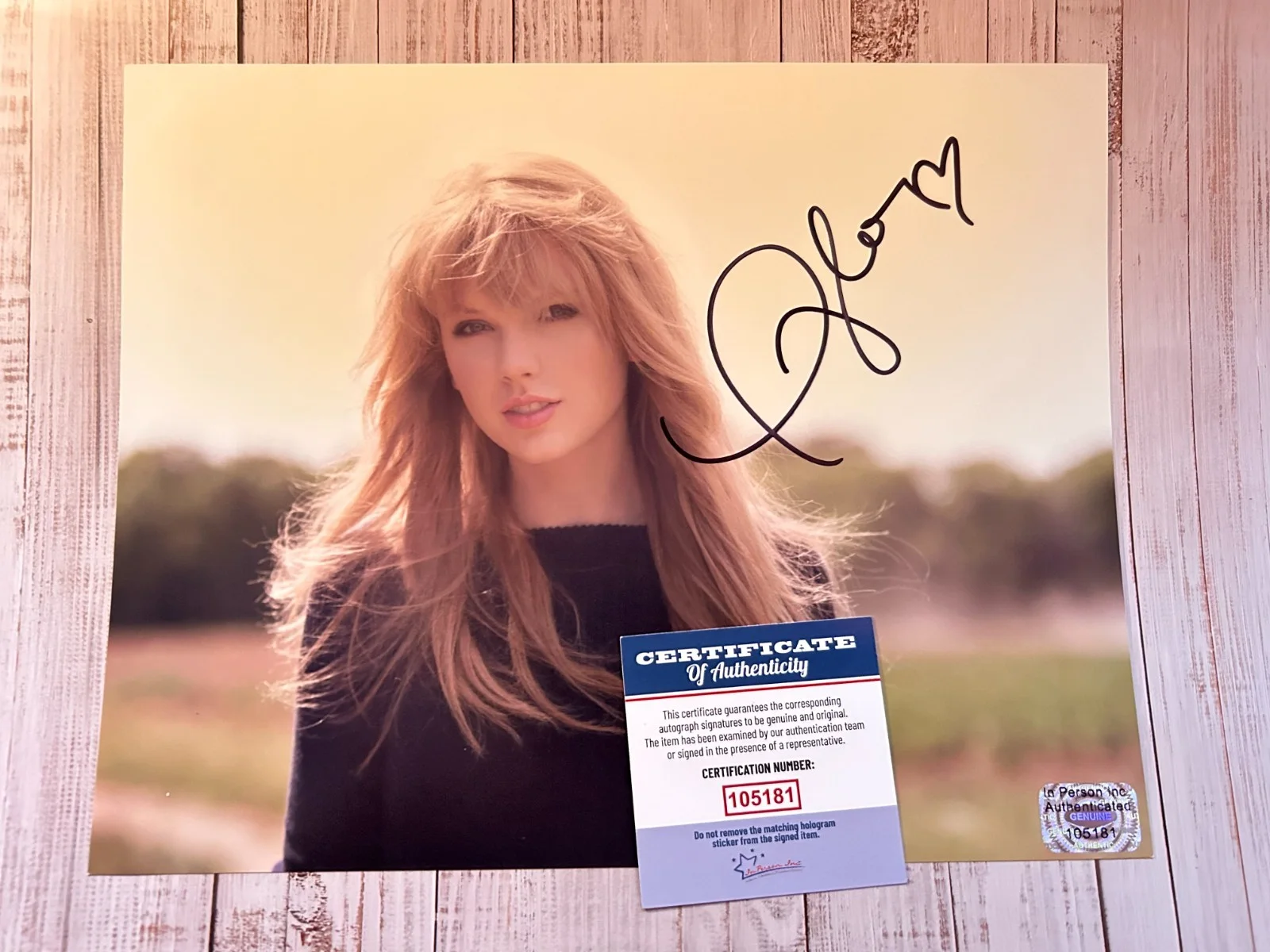 TAYLOR SWIFT Signed 8x10" Authentic Original Autograph GENUINE w/COA, image 3